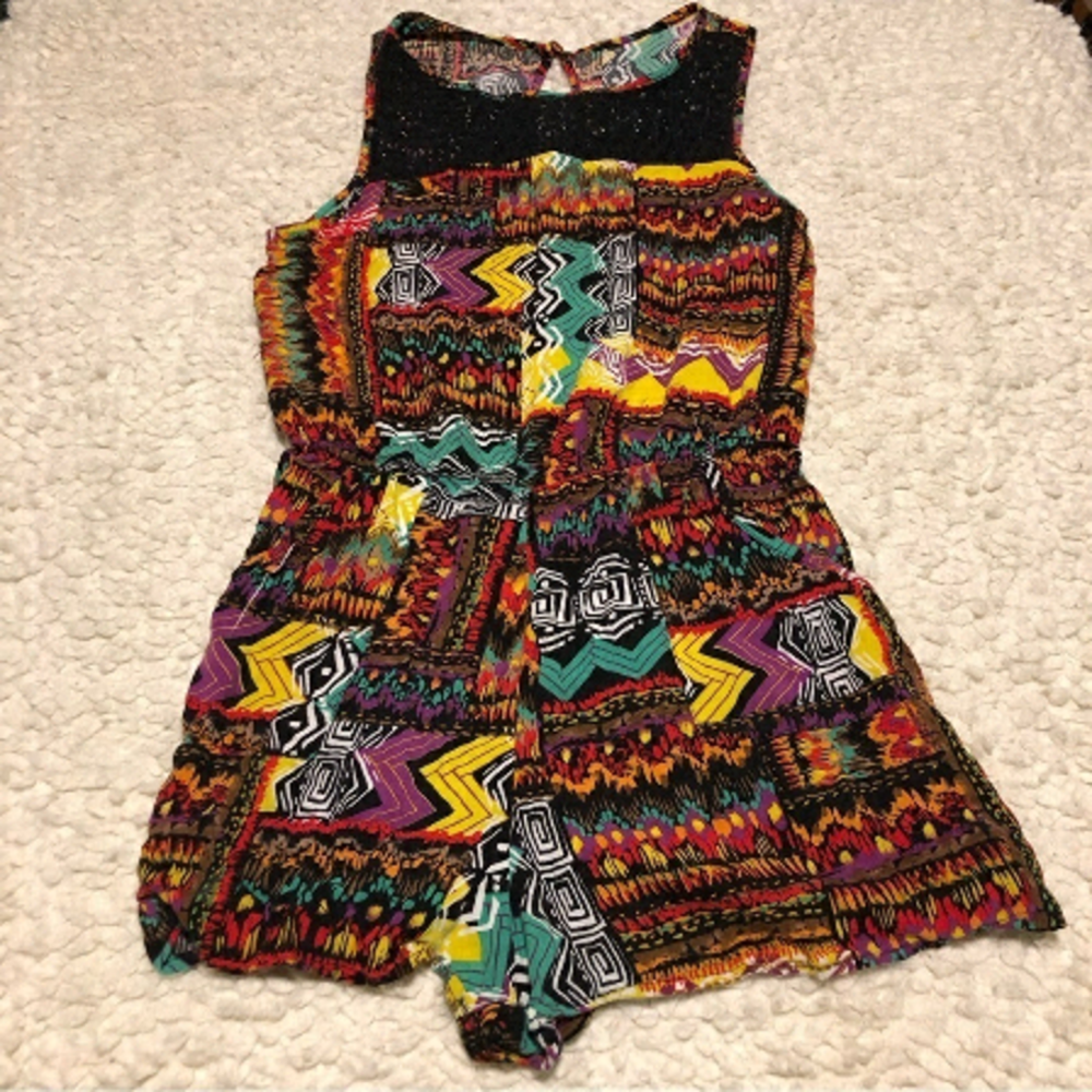5/$25 𝅺BONGO Artsy Bohemian Aztec 100% Rayon Short One Piece Romper Size Large